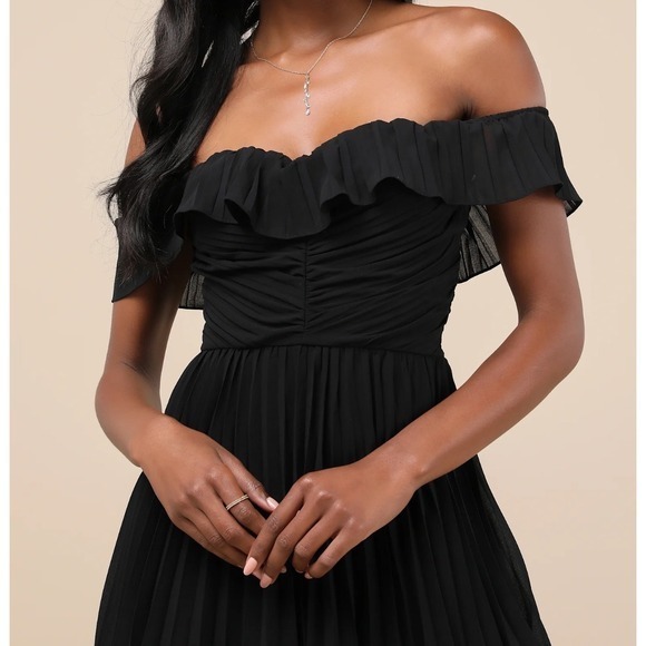 Lulus Always Remarkable Black Off Shoulder Ruffle Tiered Pleated Maxi Dress XS - Picture 4 of 11
